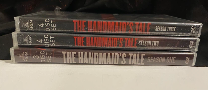 The Handmaid's Tale Seasons 1-3 DVD Set - photo 4