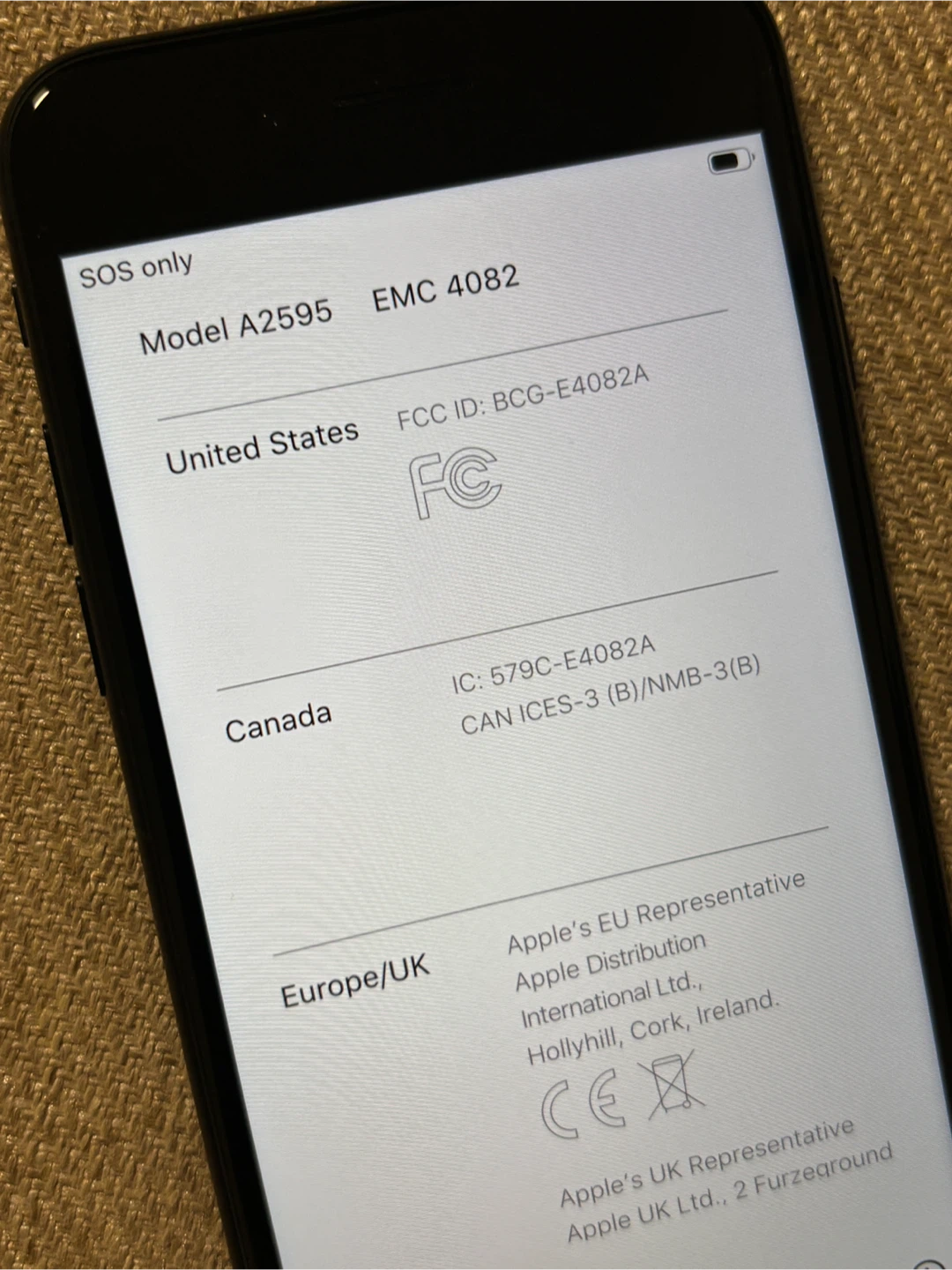 Apple iPhone SE (3rd Generation) - photo 3