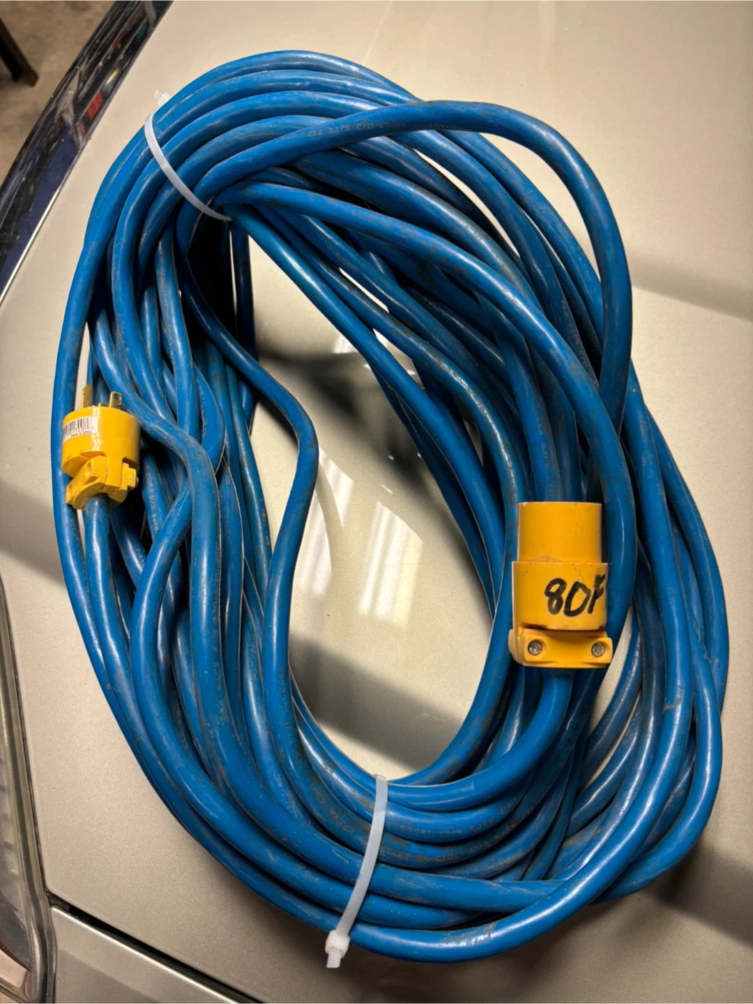 Extension Cord  HD 12ga 80ft