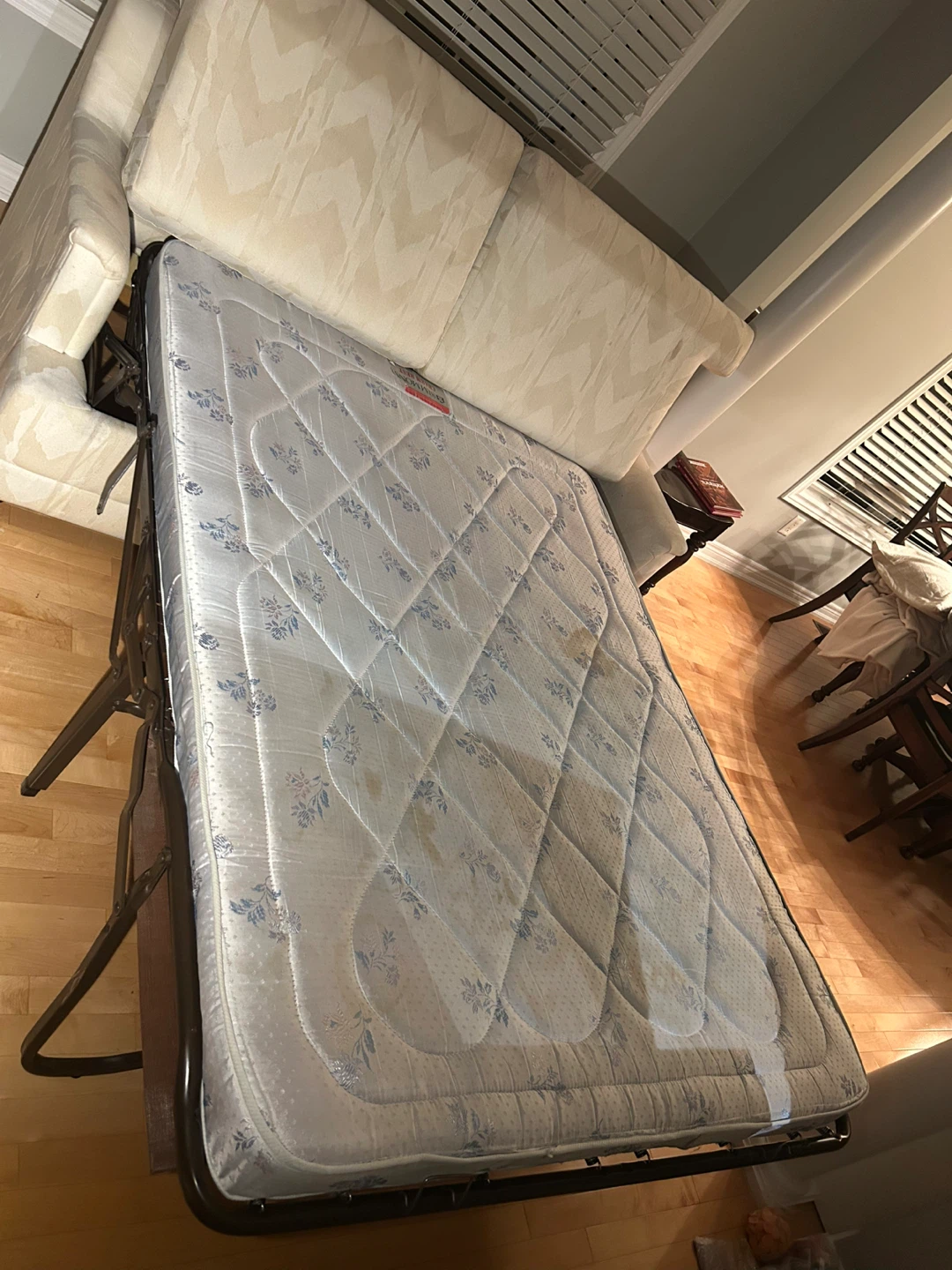 Sofa Bed with Pull-Out Mattress - photo 2
