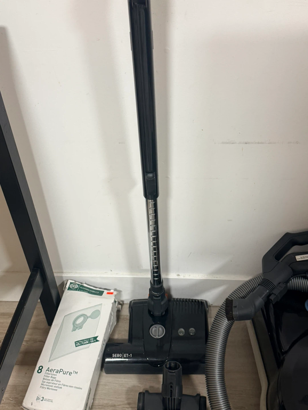 SEBO Airbelt D4 Premium Canister Vacuum - photo 3