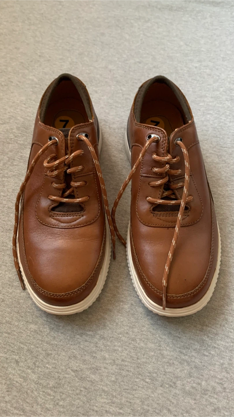 Clarks Men's Brown Shoes - Size 7W