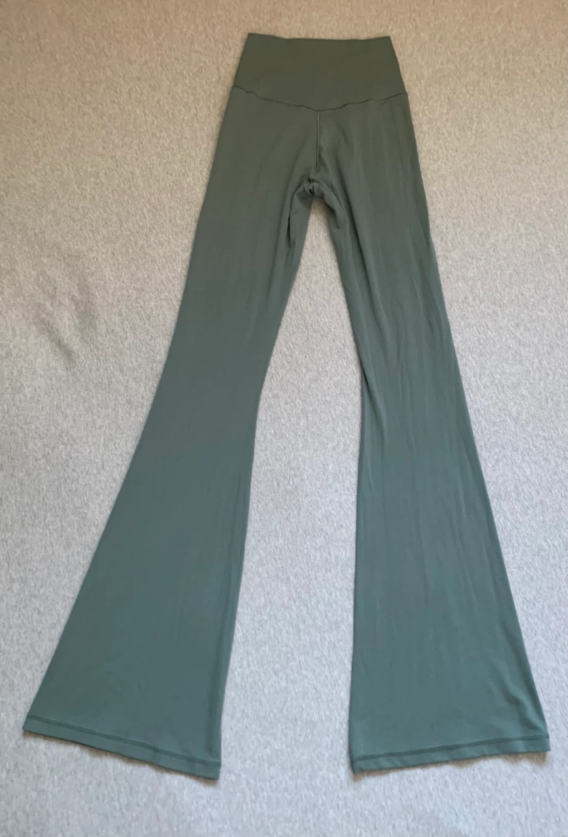 OFFLINE by Aerie Real Me Flare Hi Rise Leggings - Size Small - photo 2