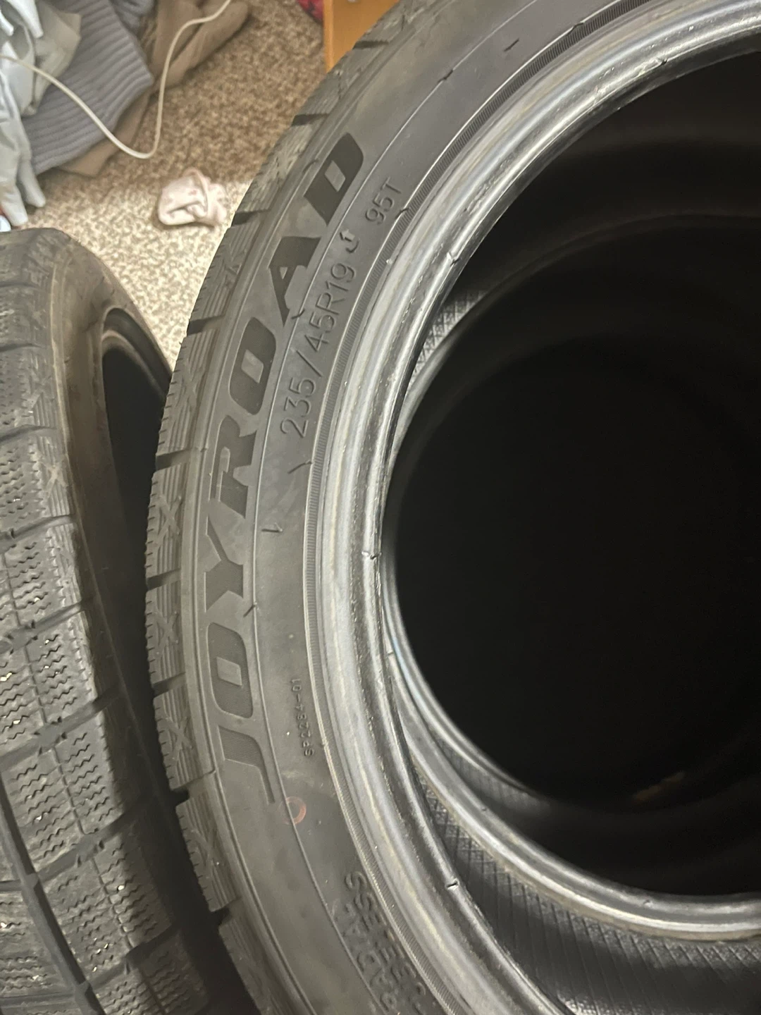 Set of 4 Joyroad Winter RX821 Tires 235/45R19 - photo 4
