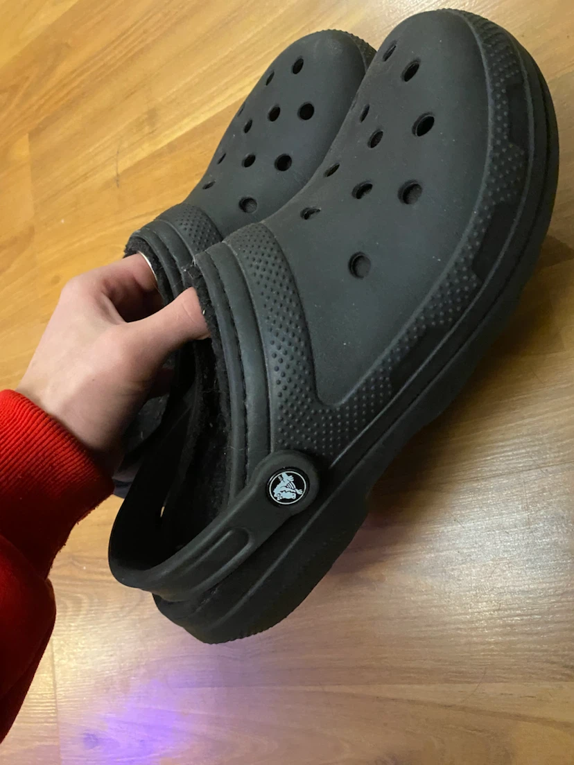 Black Lined Crocs