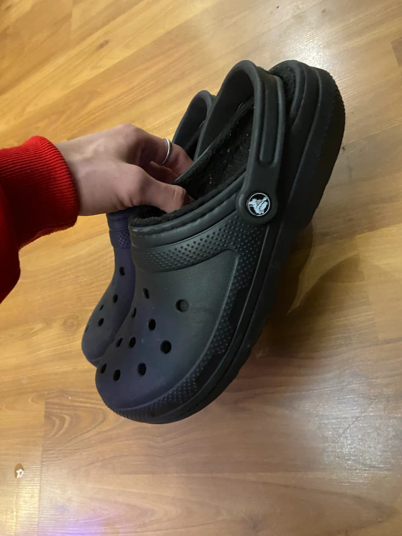 Black Lined Crocs - photo 3