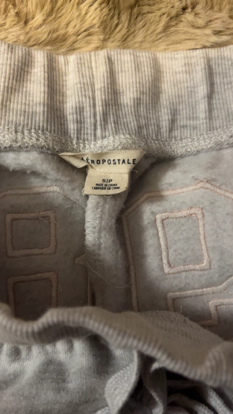 Aeropostale Sweatpants Size Small - photo 3