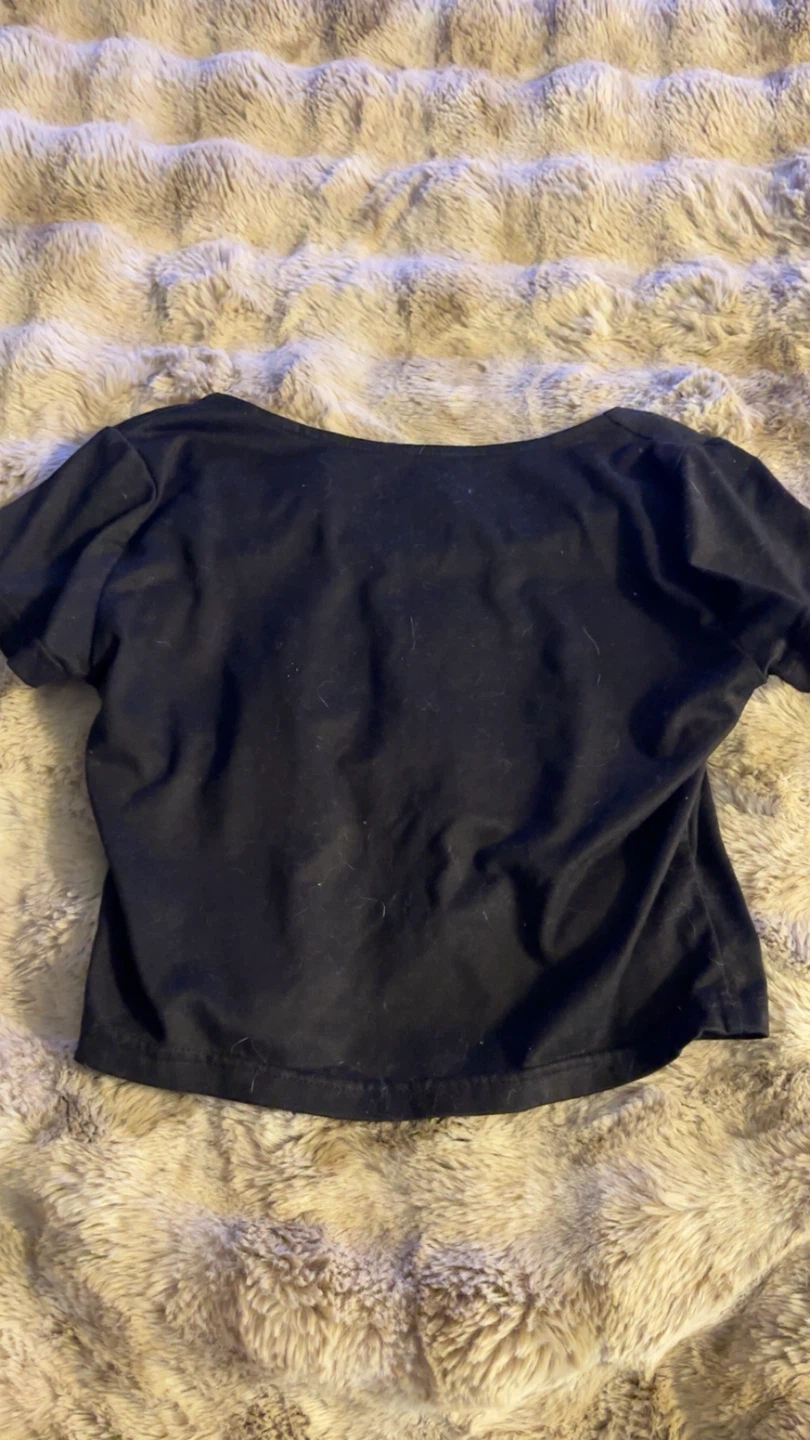 Black crop top t-shirt - photo 2