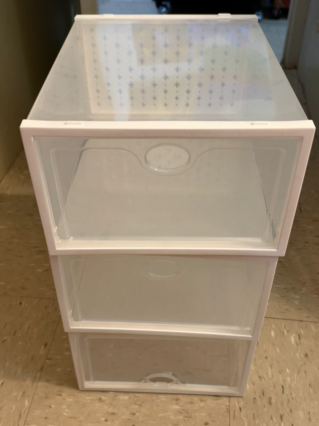 Set of 3 White Stackable Shoe or hats Storage Boxes - photo 3