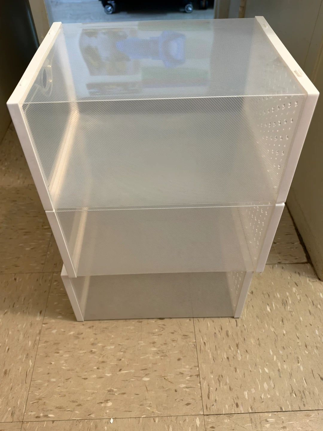 Set of 3 White Stackable Shoe or hats Storage Boxes - photo 4