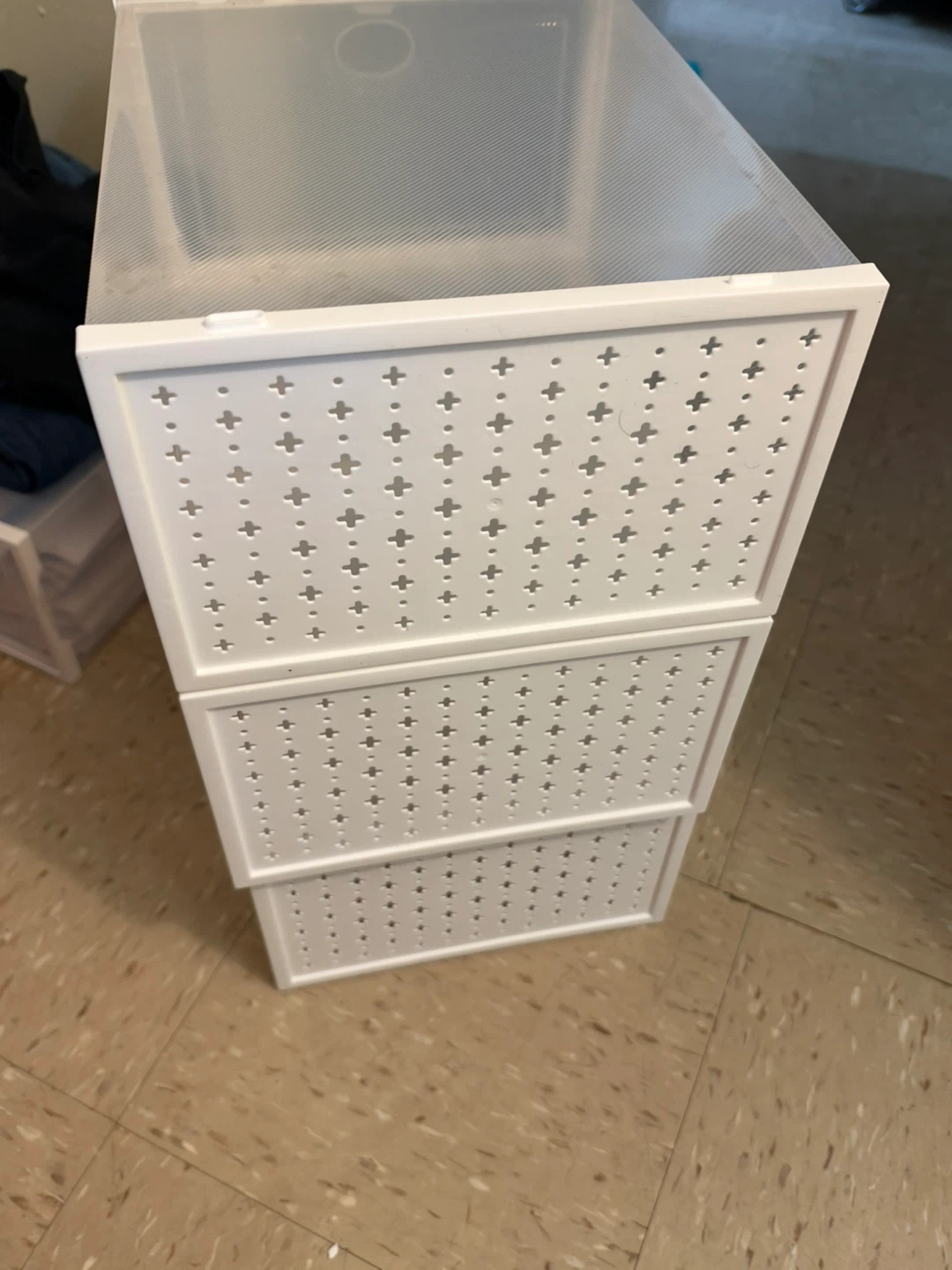Set of 3 White Stackable Shoe or hats Storage Boxes - photo 5