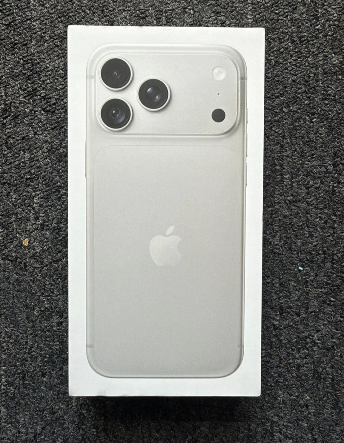Brand new, sealed iPhone 18 Pro Max - photo 3