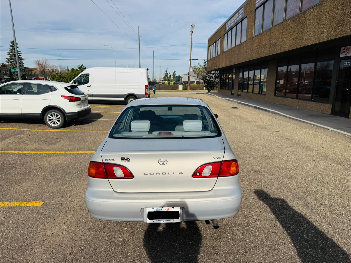 Toyota Corolla - photo 2
