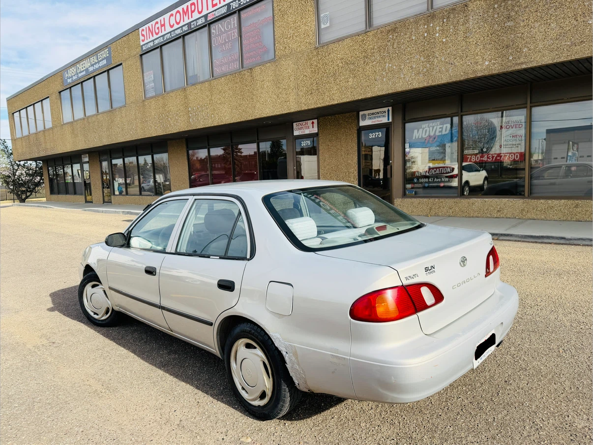 Toyota Corolla - photo 3