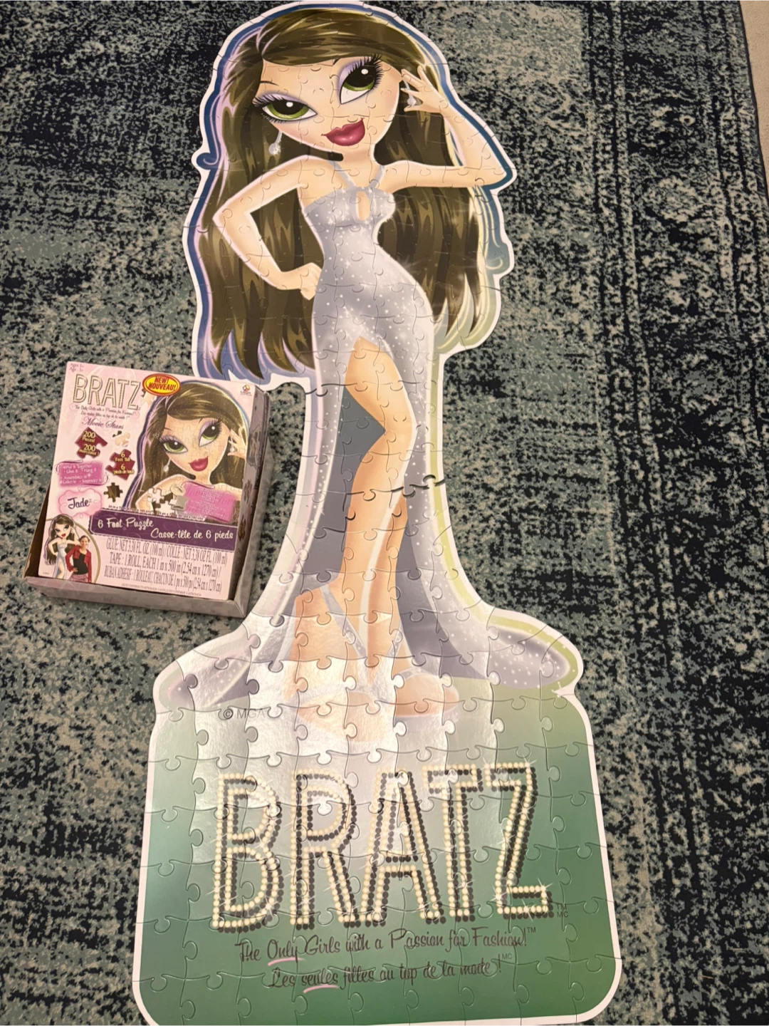 Bratz Movie Stars Jade 6-Foot Floor Puzzle