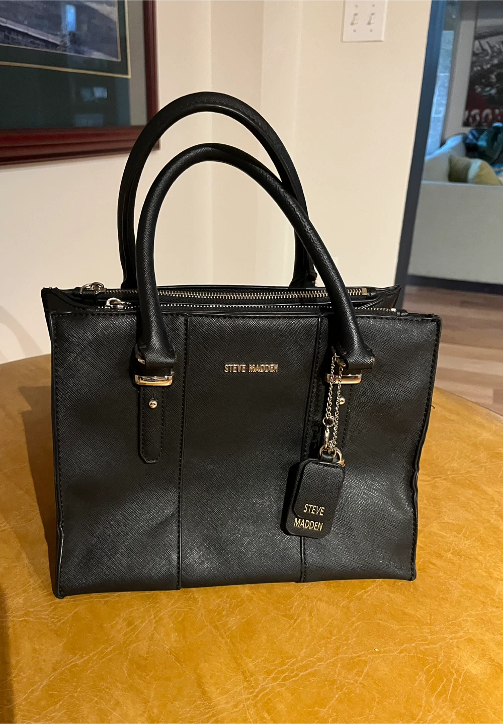 Steve Madden black handbag