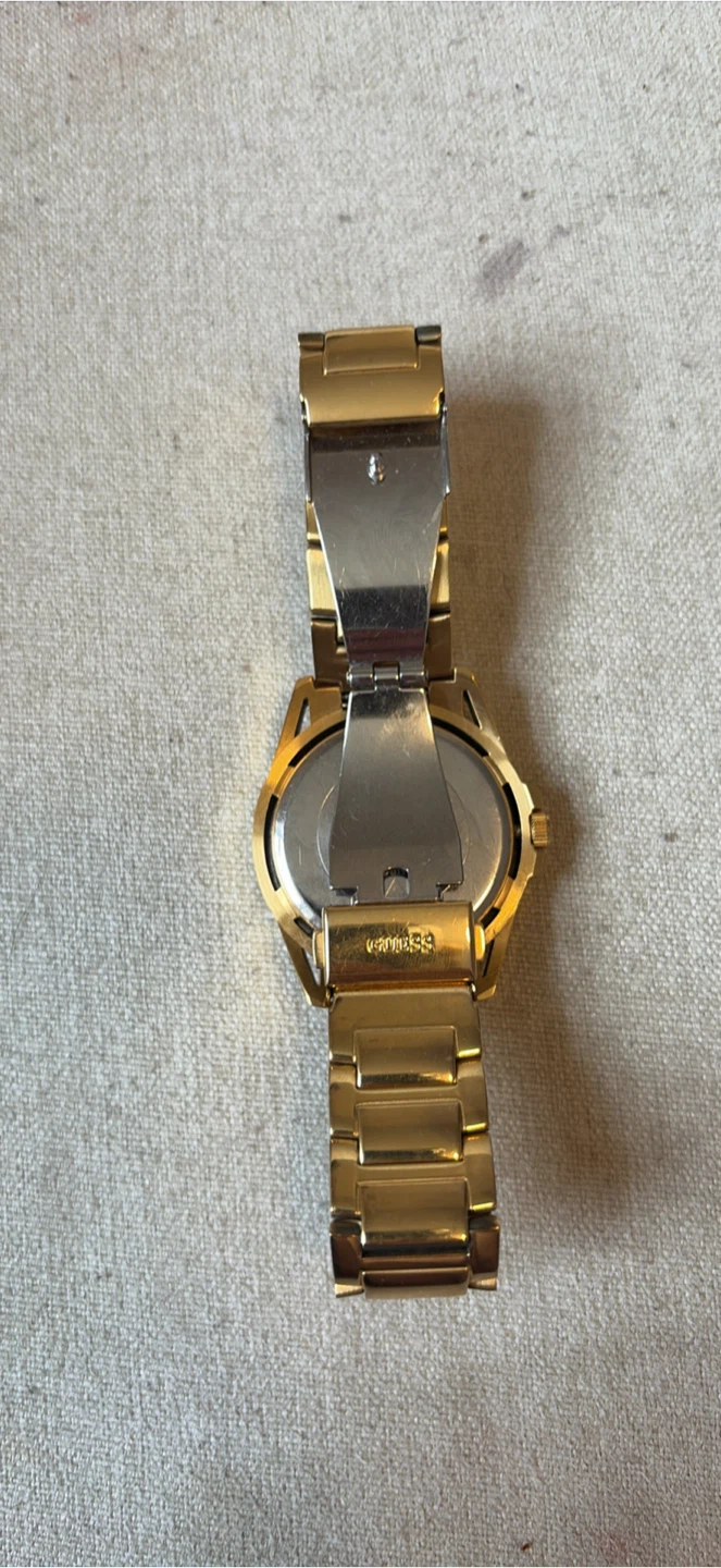 Gold Guess Watch - photo 2