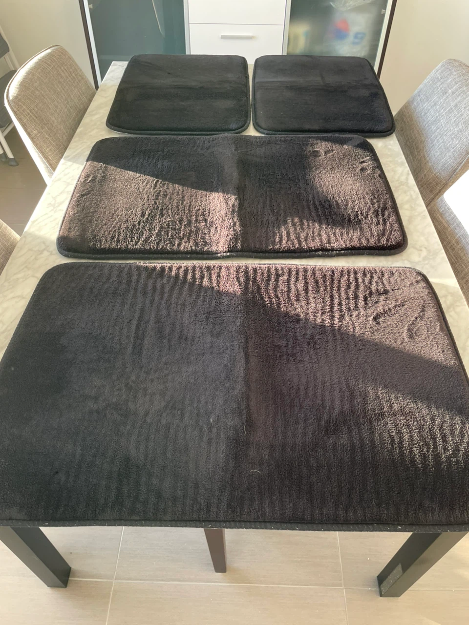 Set of 4 Black Bath Mats