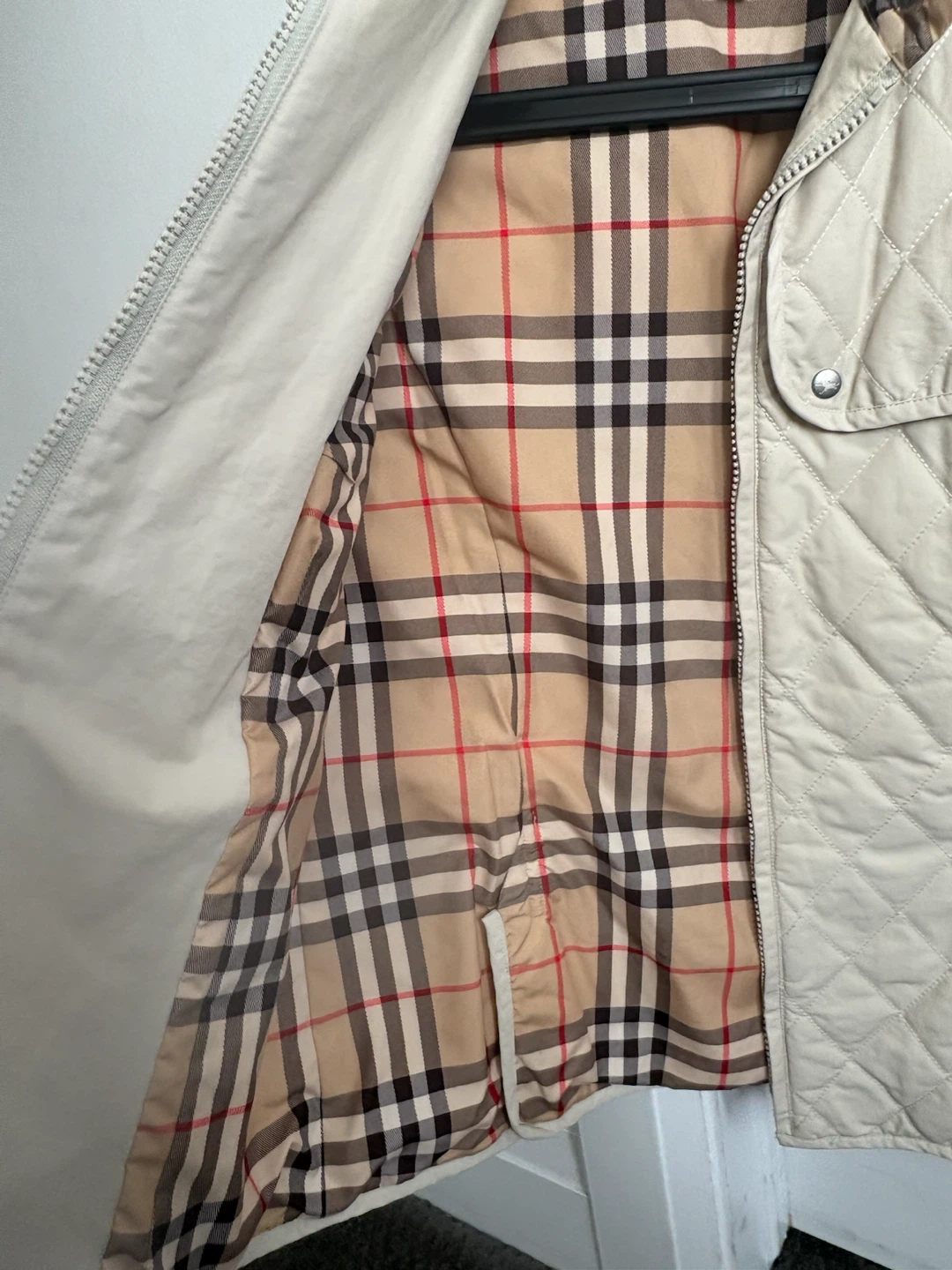 Burberry women’s Golf Vest - photo 3