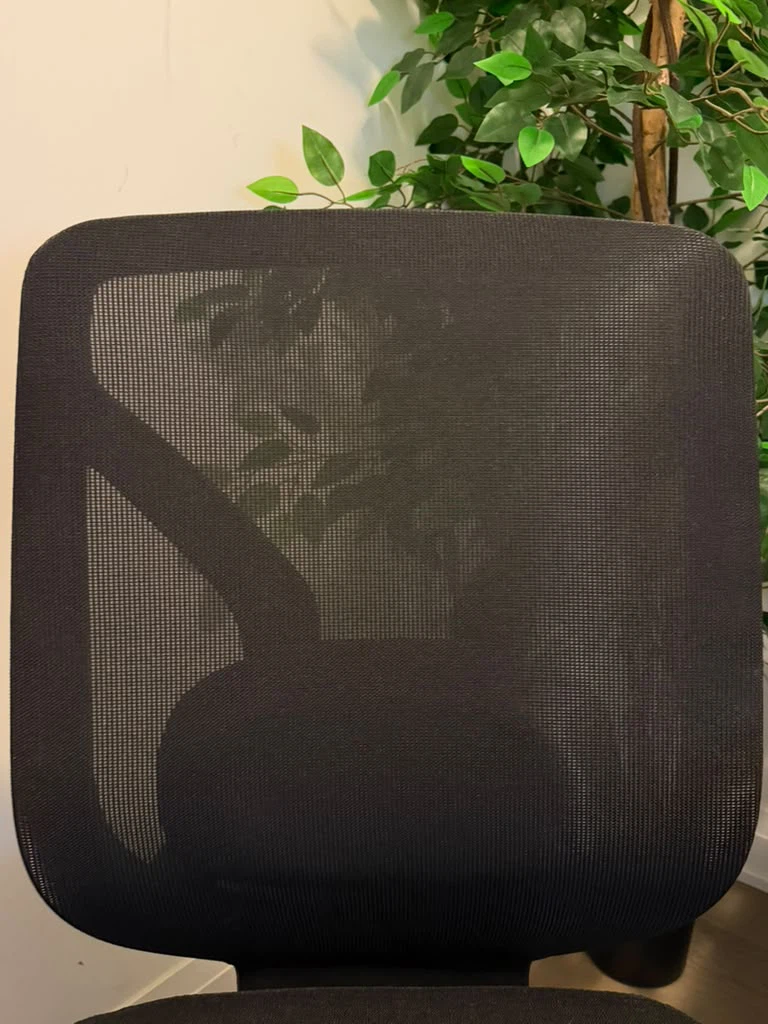 Black Ergonomic Mesh Office Chair - photo 3