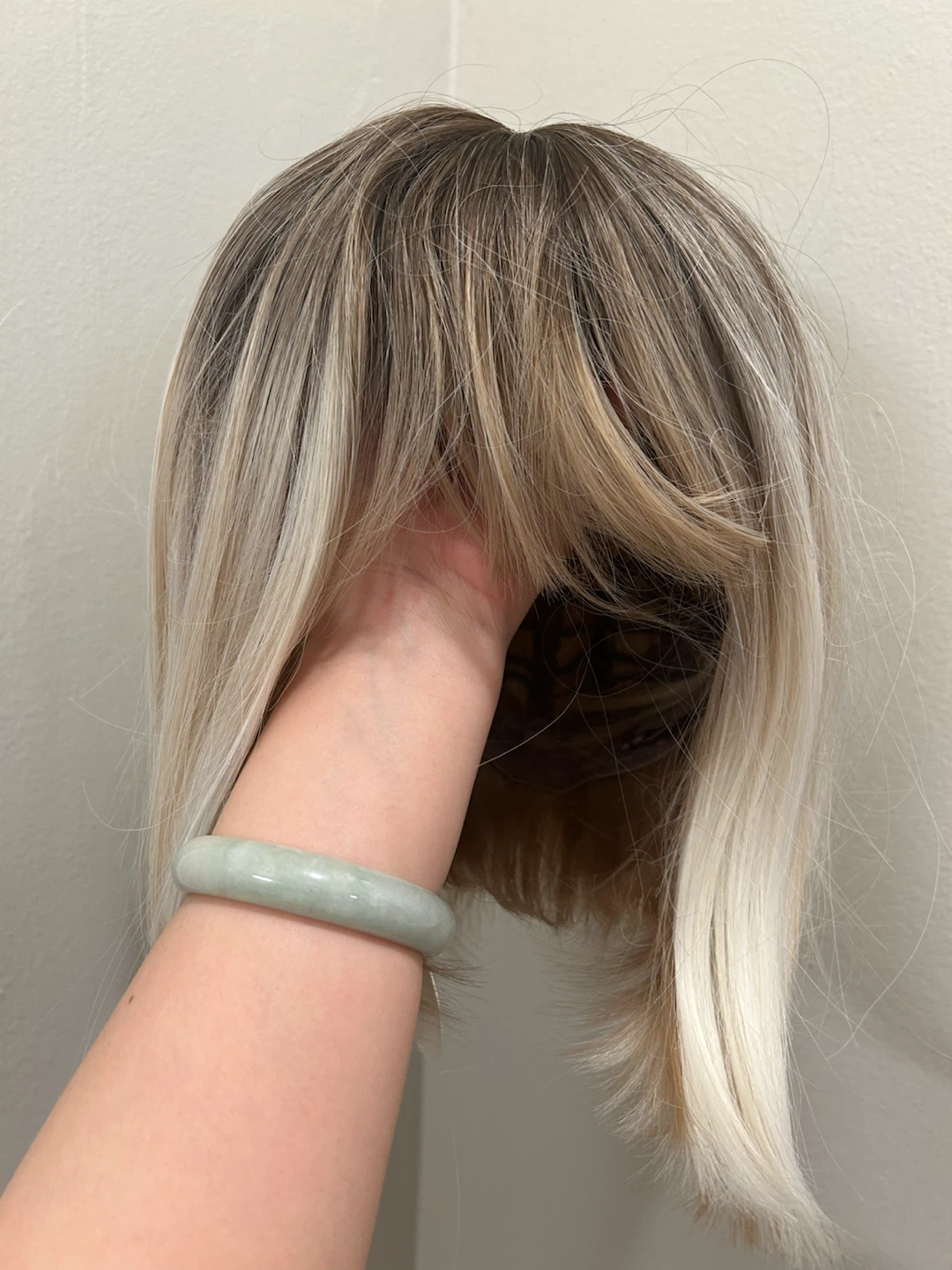 12" Blonde Ombre Bob Synthetic Wig with Bangs - photo 4