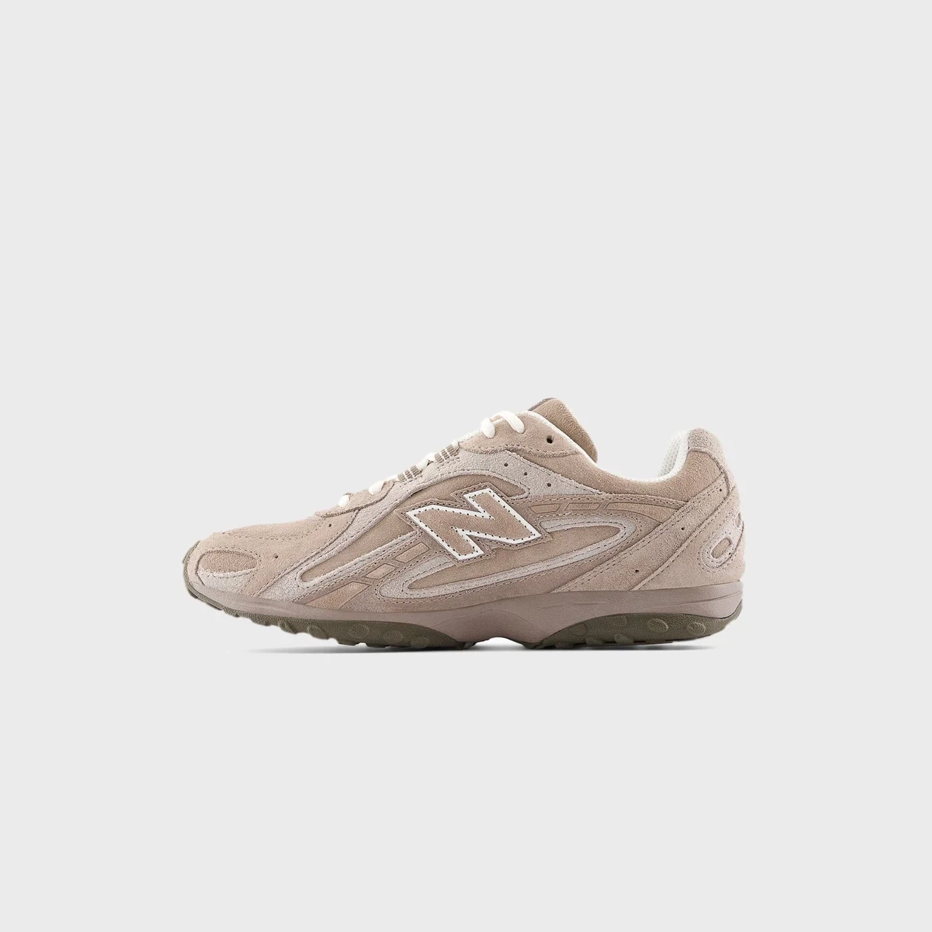 New Balance 204L Sneakers – Brand New in Box (Size 6.5)