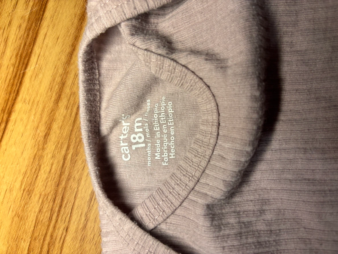 Carter's Long Sleeve Bodysuit sz18 months - photo 2