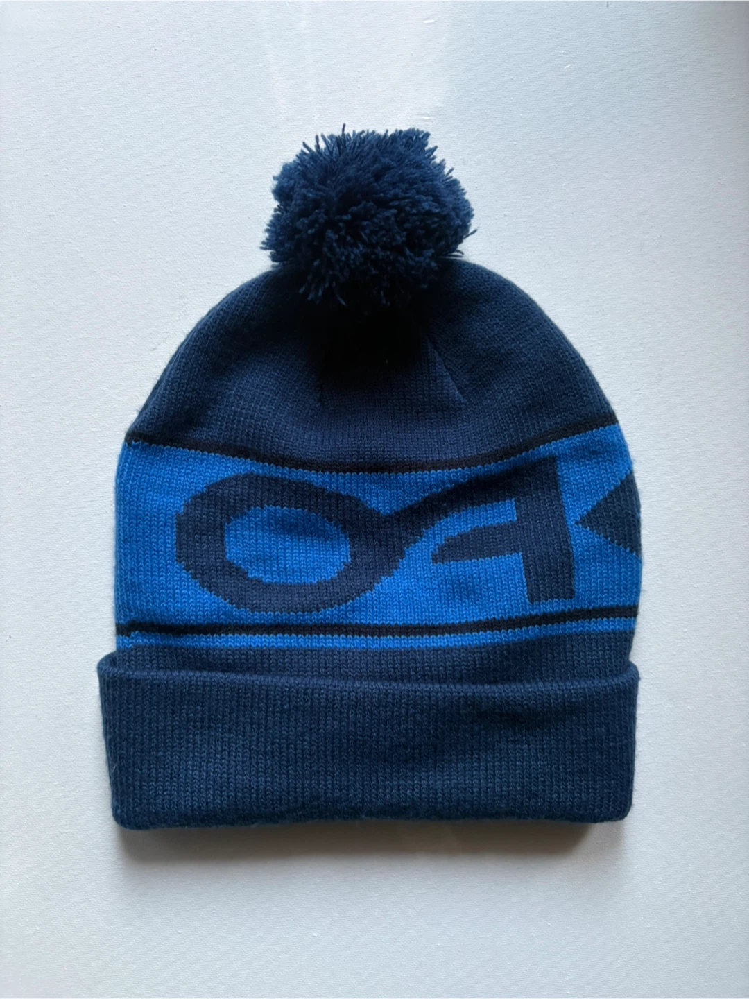 Oakley Pom beanie toque winter hat snow