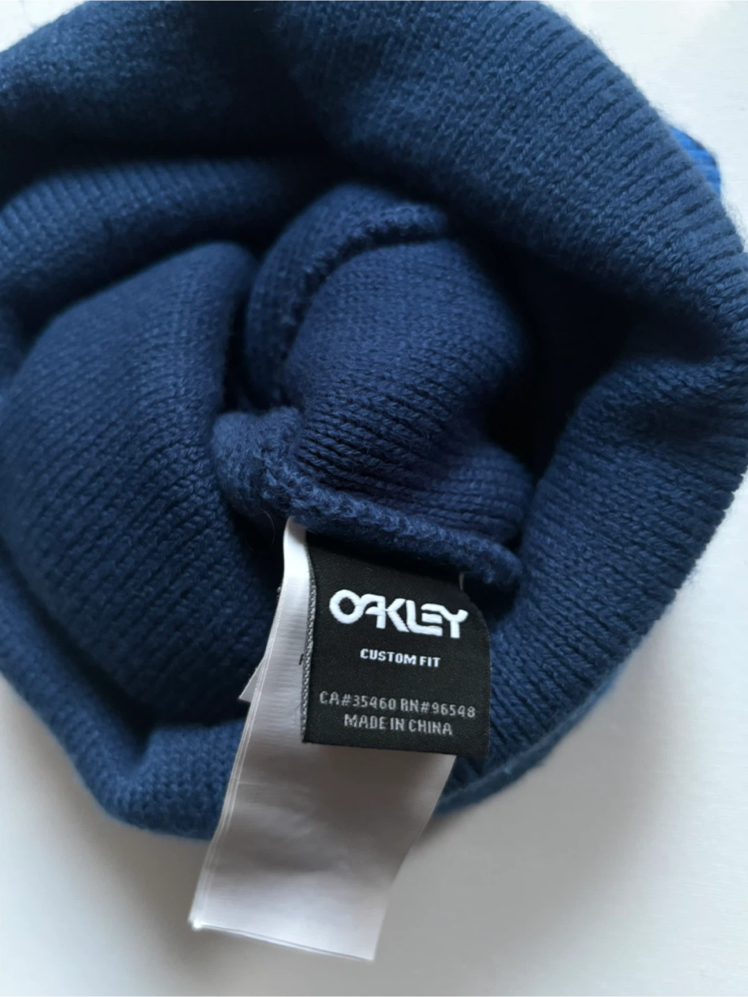 Oakley Pom beanie toque winter hat snow - photo 3