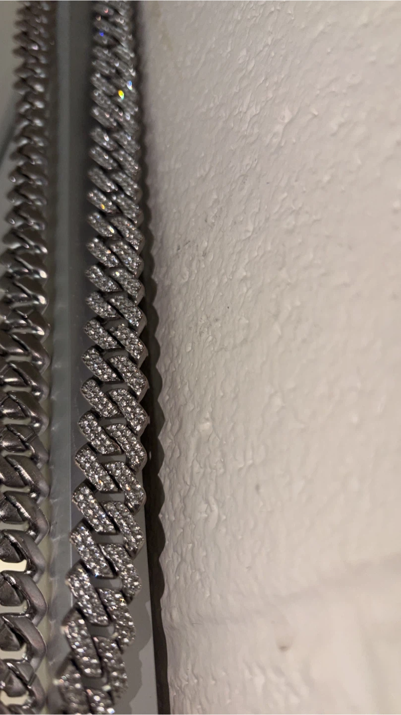 Iced Out Cuban Link Chain 1:1