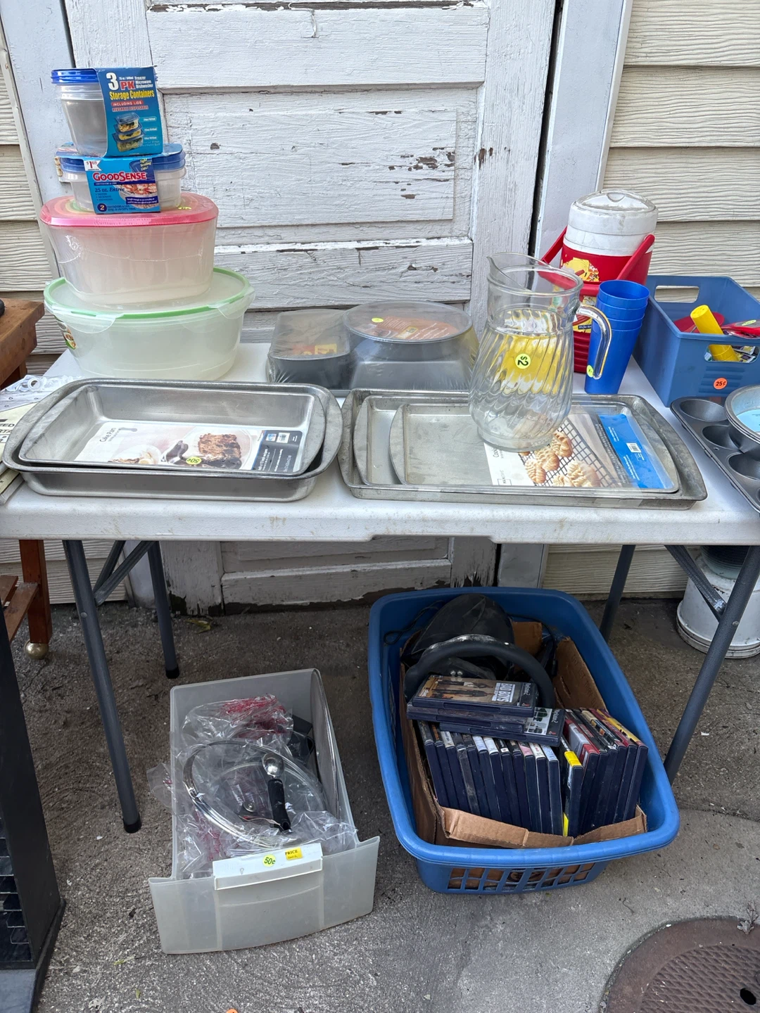 Yard  sale 3106 N Sacramento Chicago - photo 2