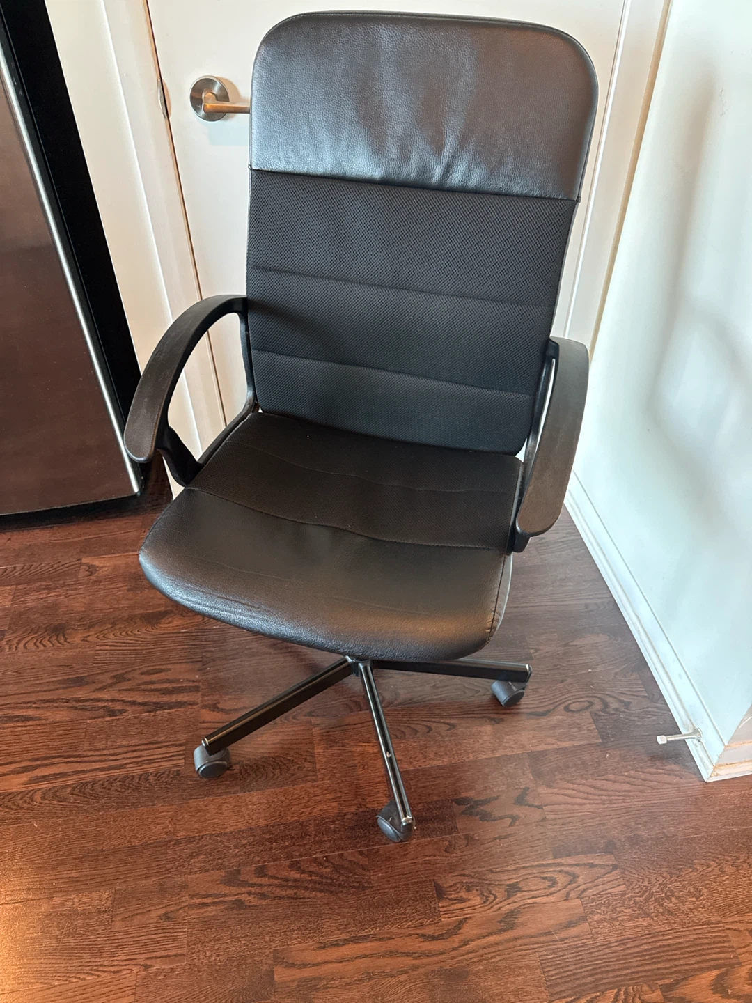 Black Office Chair