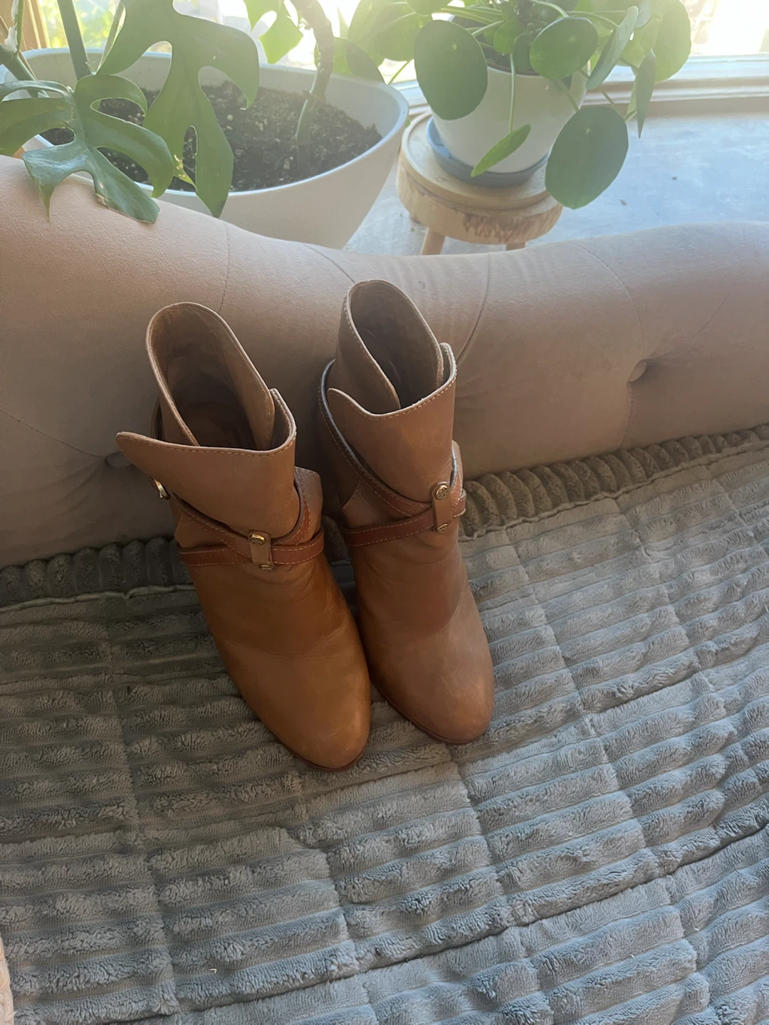 Tory Burch Tan Leather Ankle Boots - photo 2