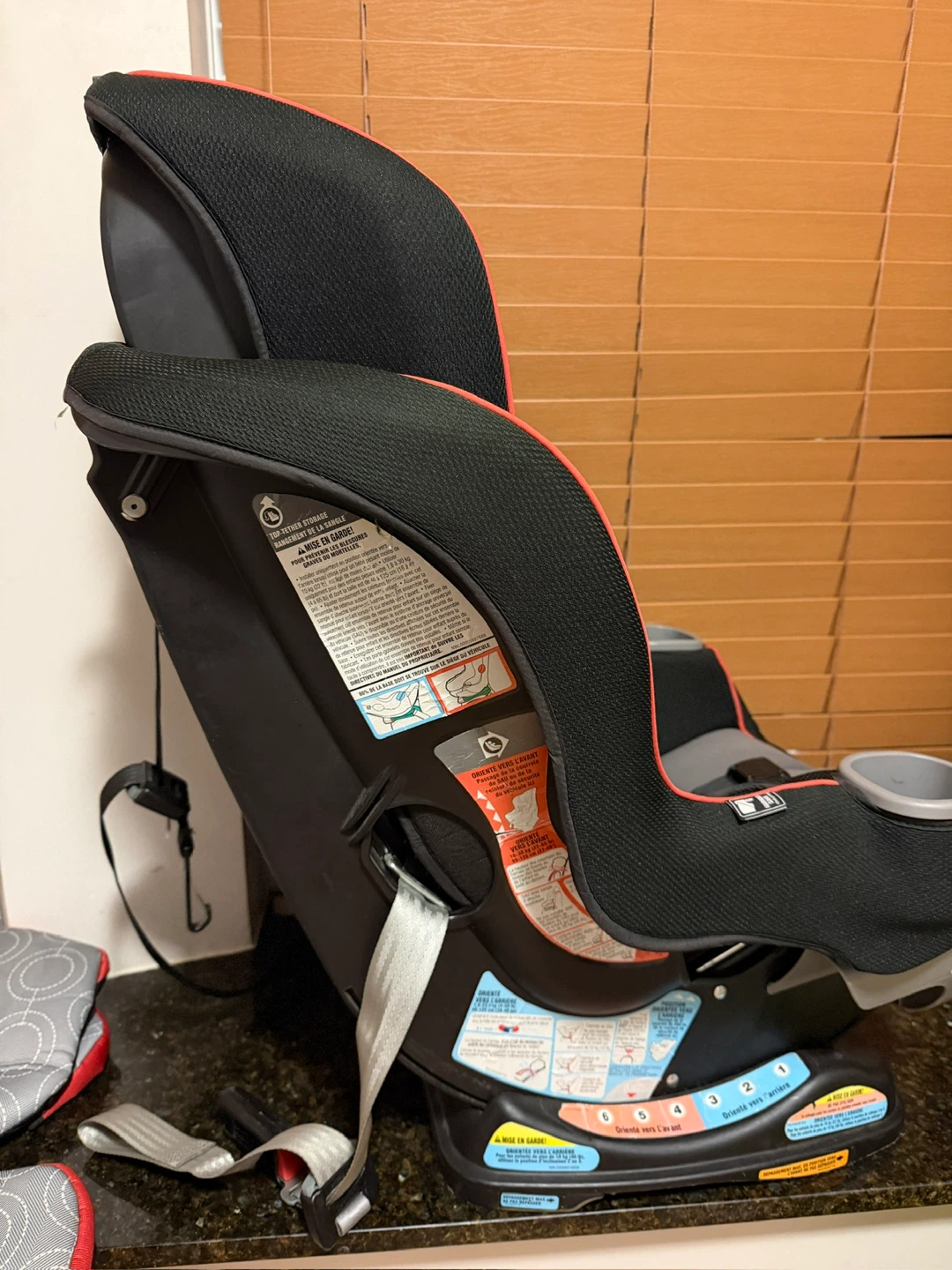 Graco Extend2Fit Car Seat - photo 3