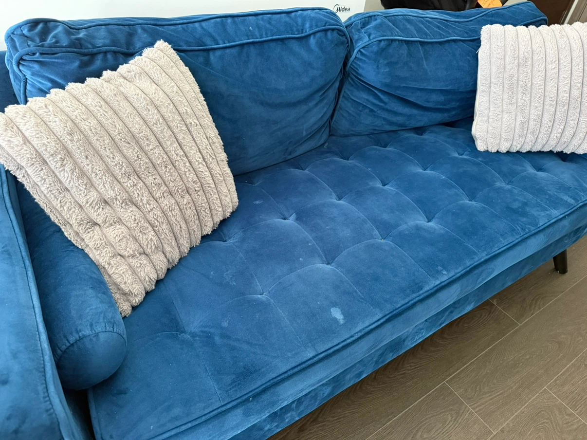 Blue Velvet Tufted Sofa - photo 4