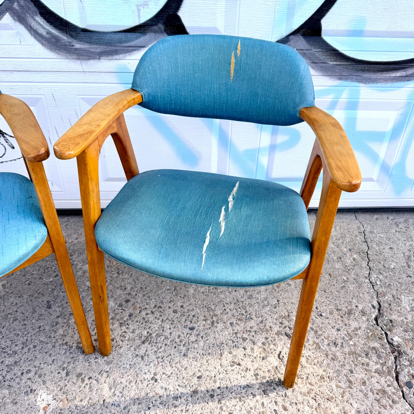 Pair of MCM Armchairs - photo 3