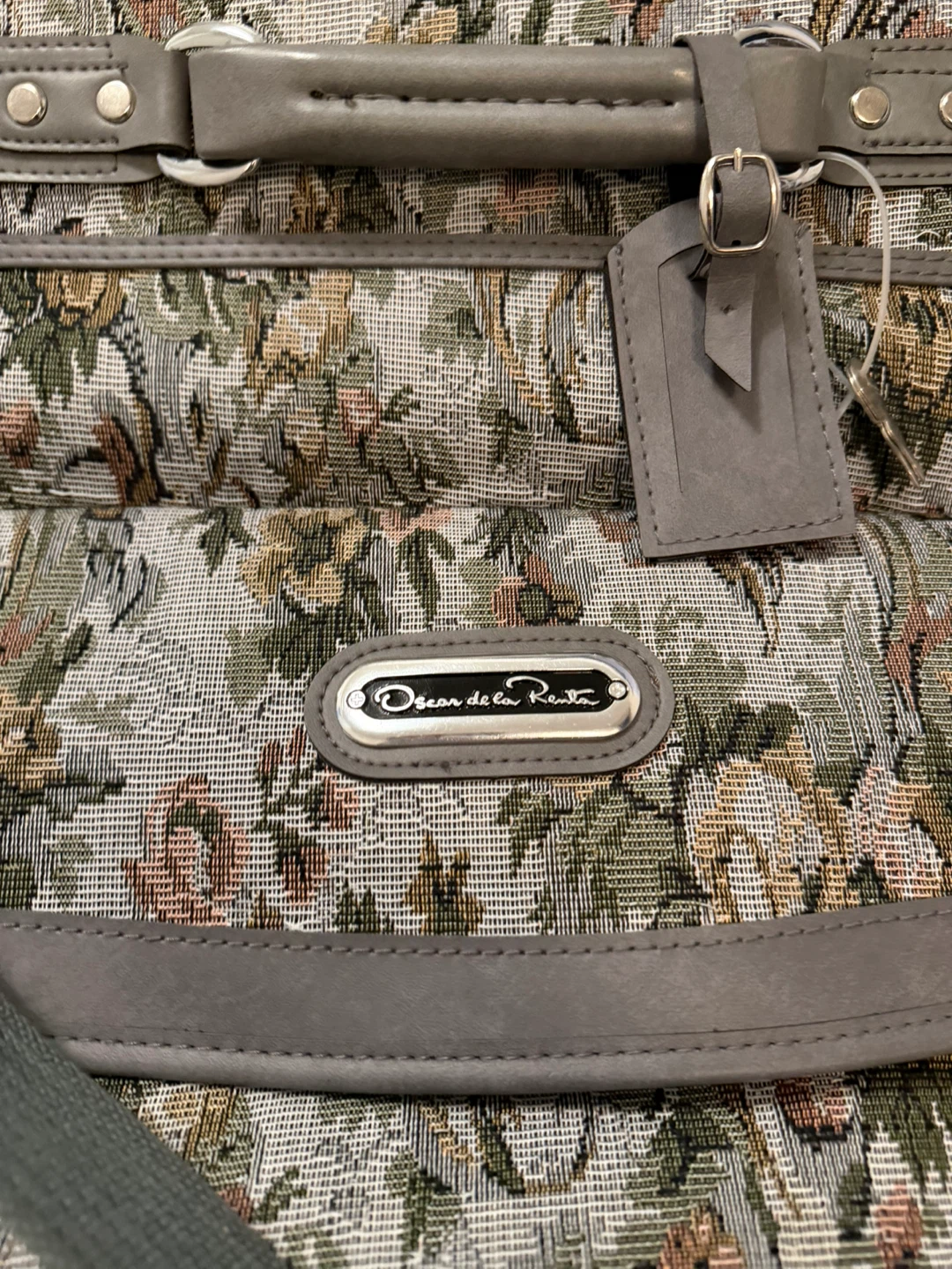 Oscar de la Renta Floral Garment Bag