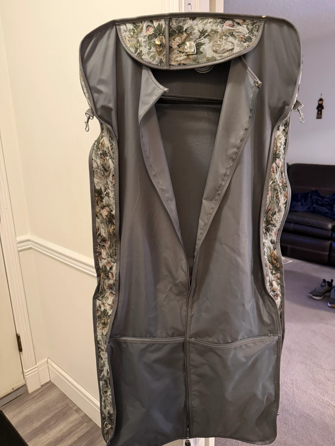 Oscar de la Renta Floral Garment Bag - photo 4