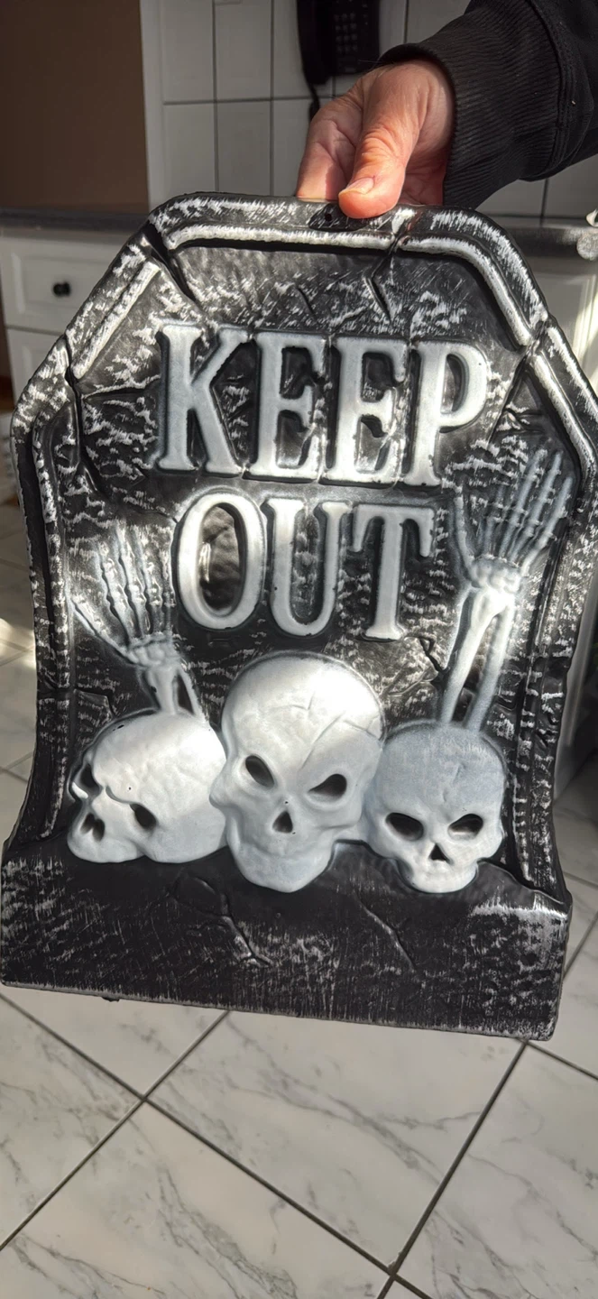 Halloween keep out sign