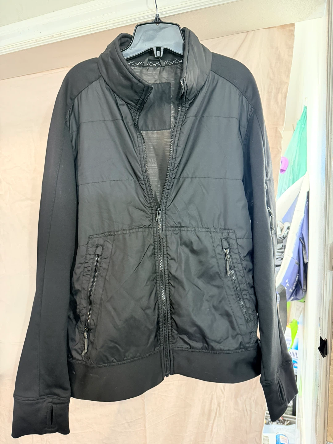 WindRiver Men's Black Hybrid Puffer Jacket - Size L/G