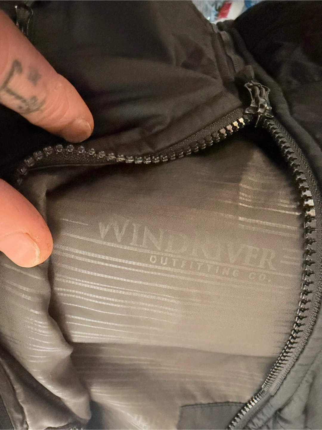 WindRiver Men's Black Hybrid Puffer Jacket - Size L/G - photo 3