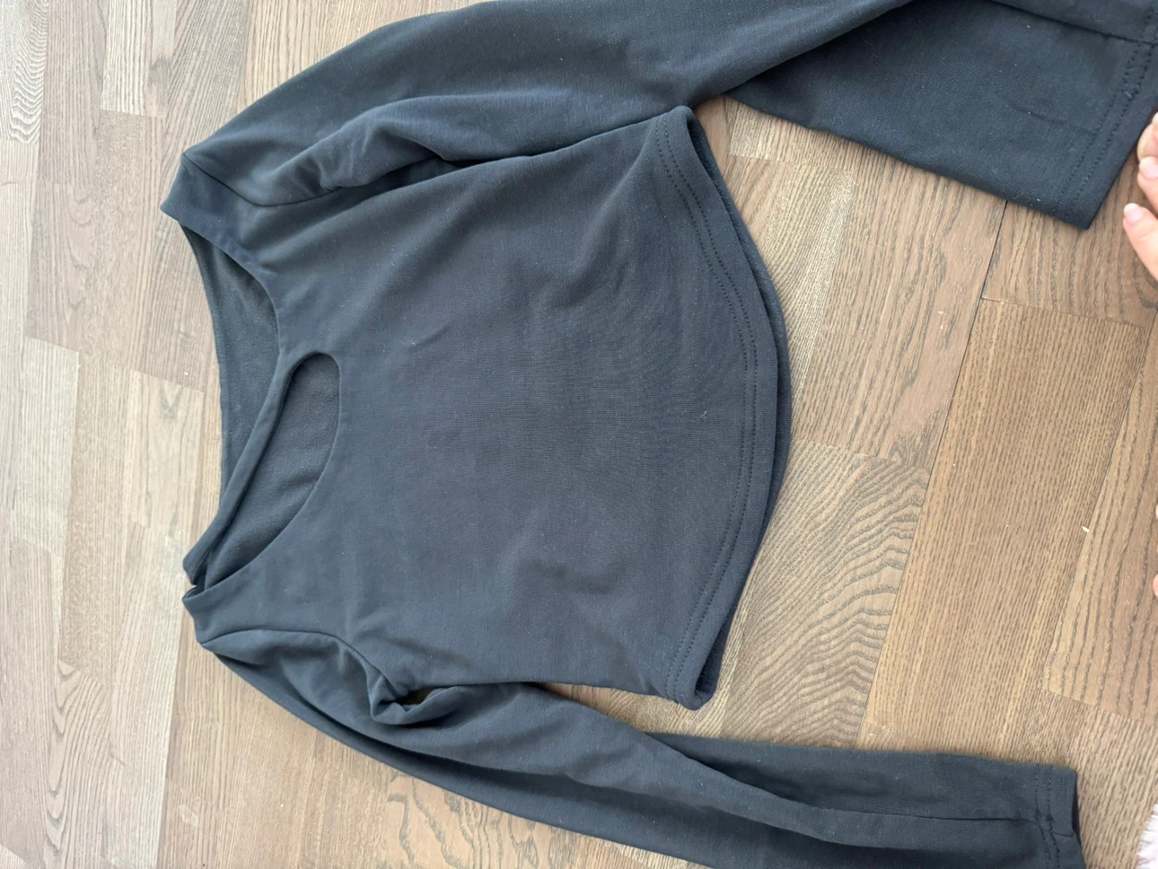 Alo styled Fleece-lined Independent Designer Top - photo 2