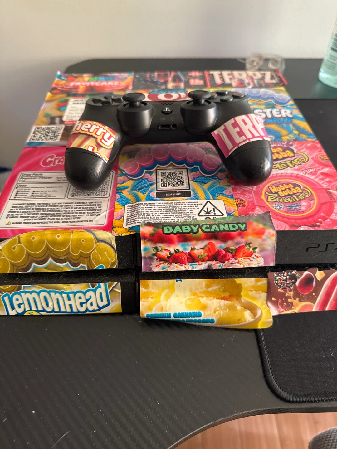 PS4 with controller - photo 4