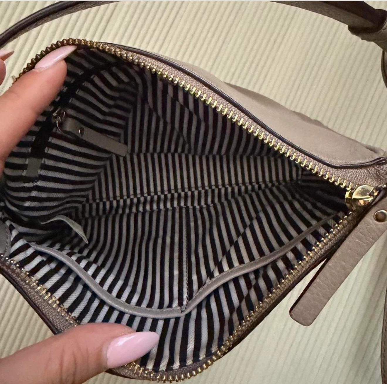 Kate Spade New York Crossbody Bag - photo 3