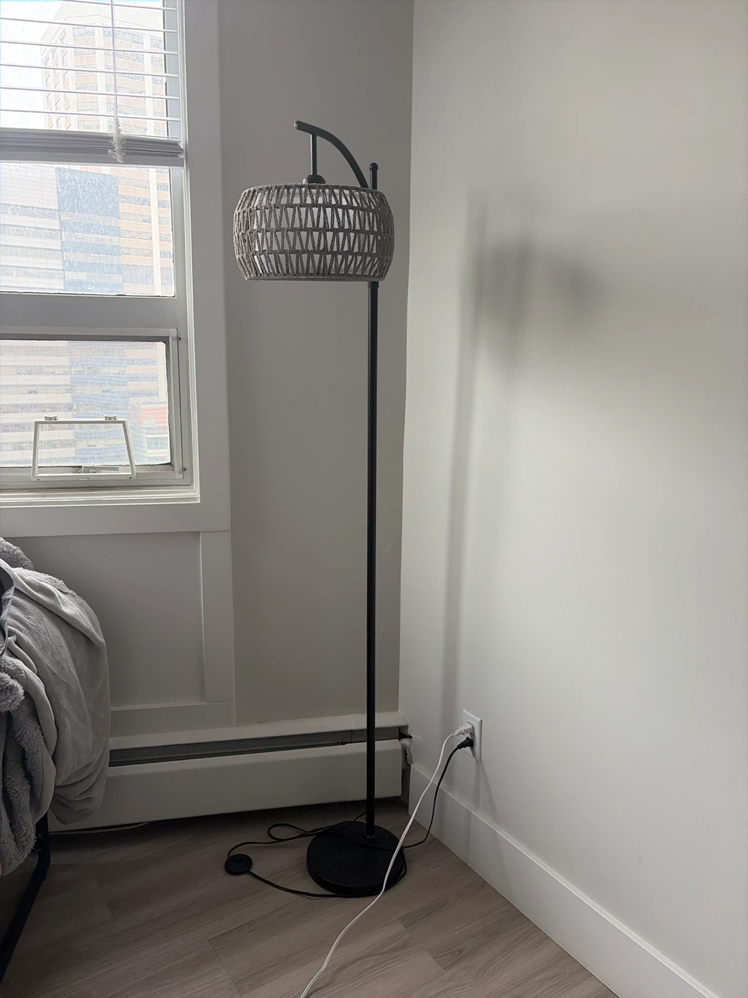 Modern Rope Weave Floor Lamp