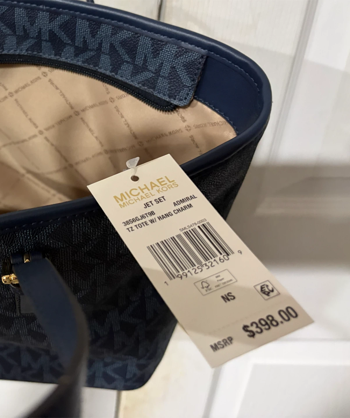 NWT] Michael Kors Jet Set Large Signature Logo Tote Bag - photo 2
