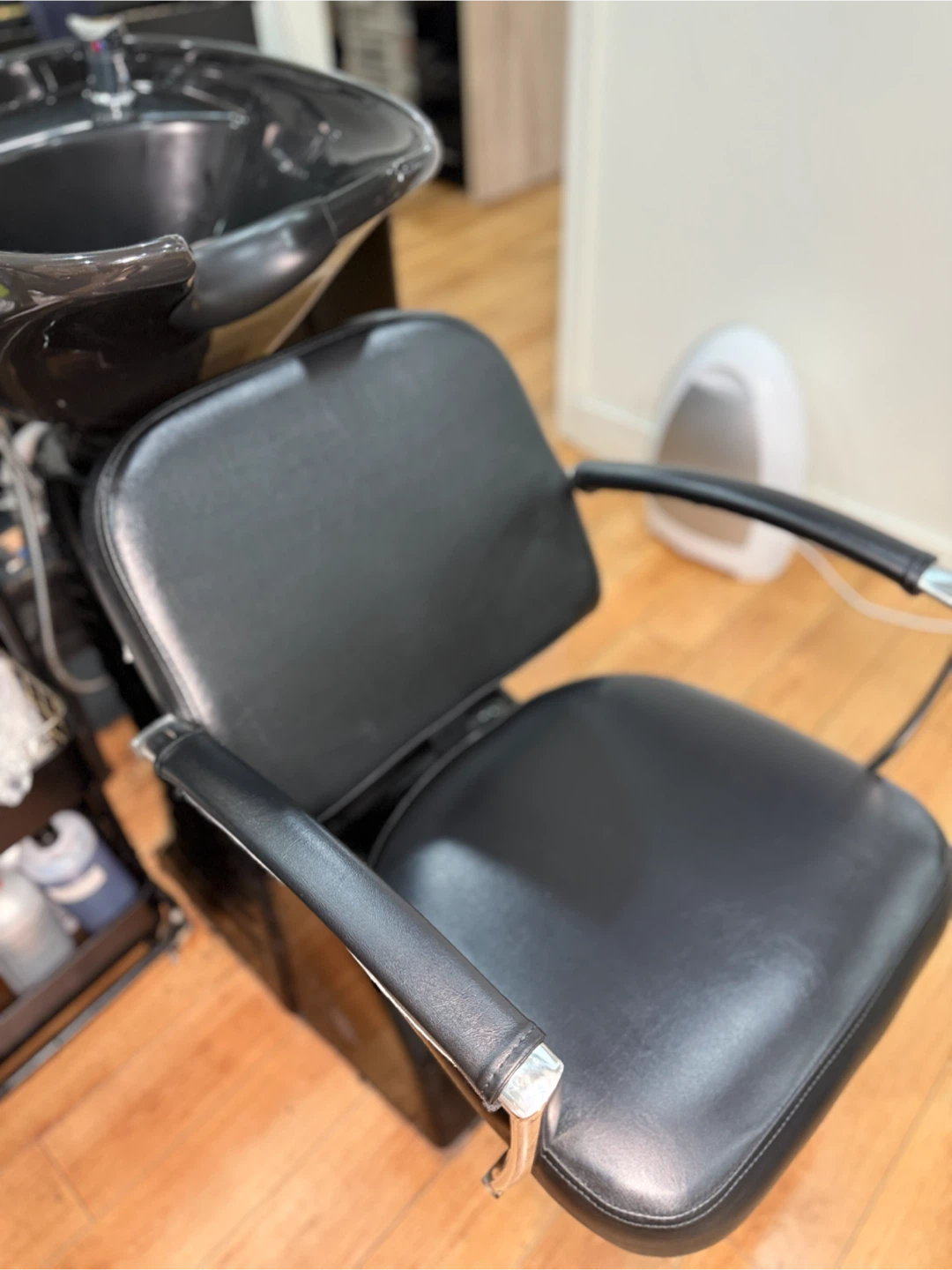 Black Salon Shampoo Station with chair