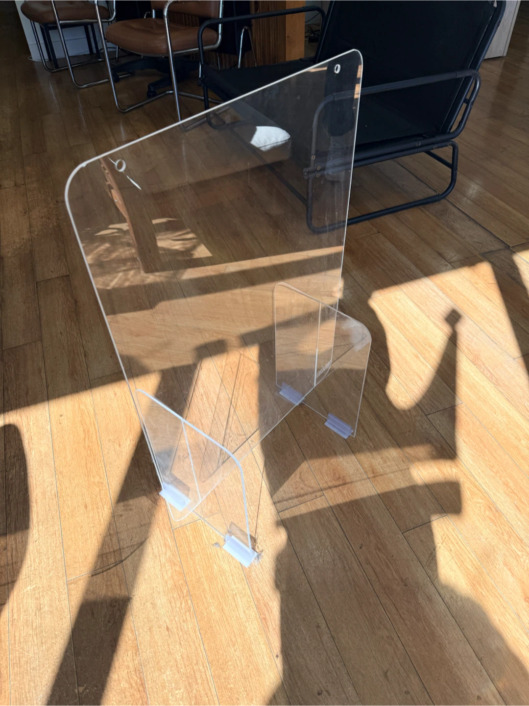 Clear Acrylic Sneeze Guard Partition - photo 4