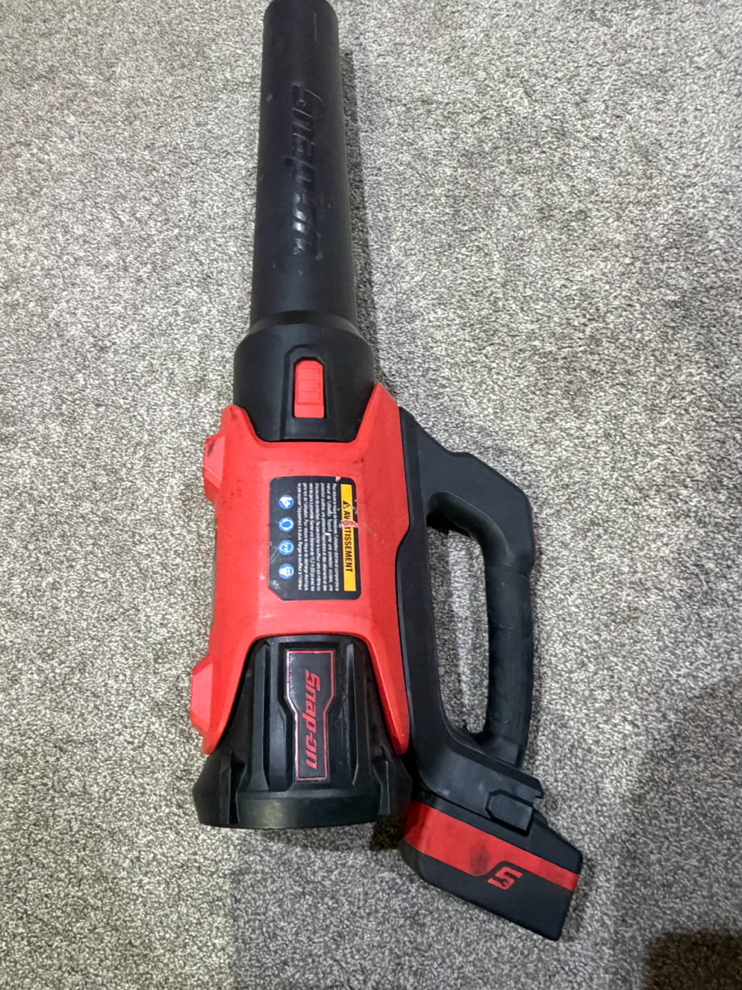 Snap On leaf blower with battery