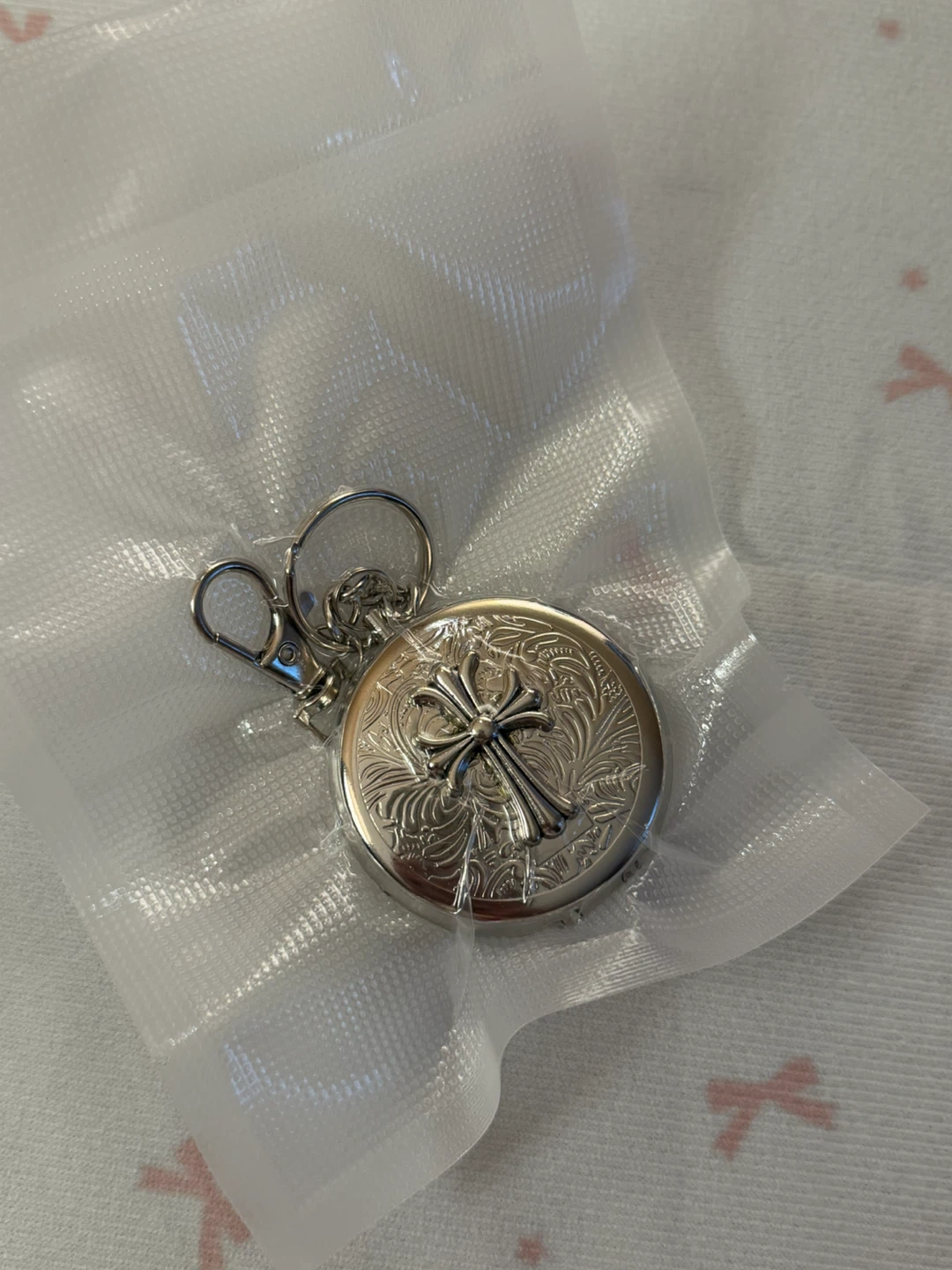 Silver-Tone Cross ashtray Keychain